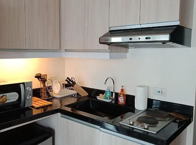Mabolo Garden Flat A2 Free Pool Gym Near Ayalamall Cebu