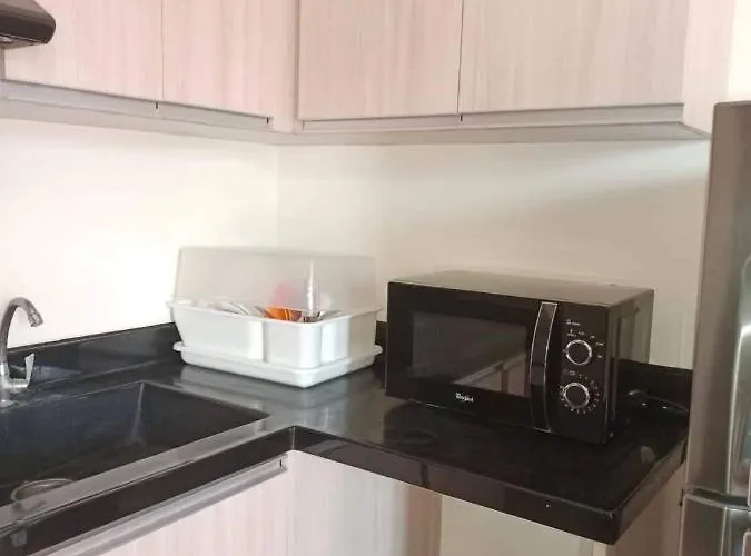 Mabolo Garden Flat A2 Free Pool Gym Near Ayalamall